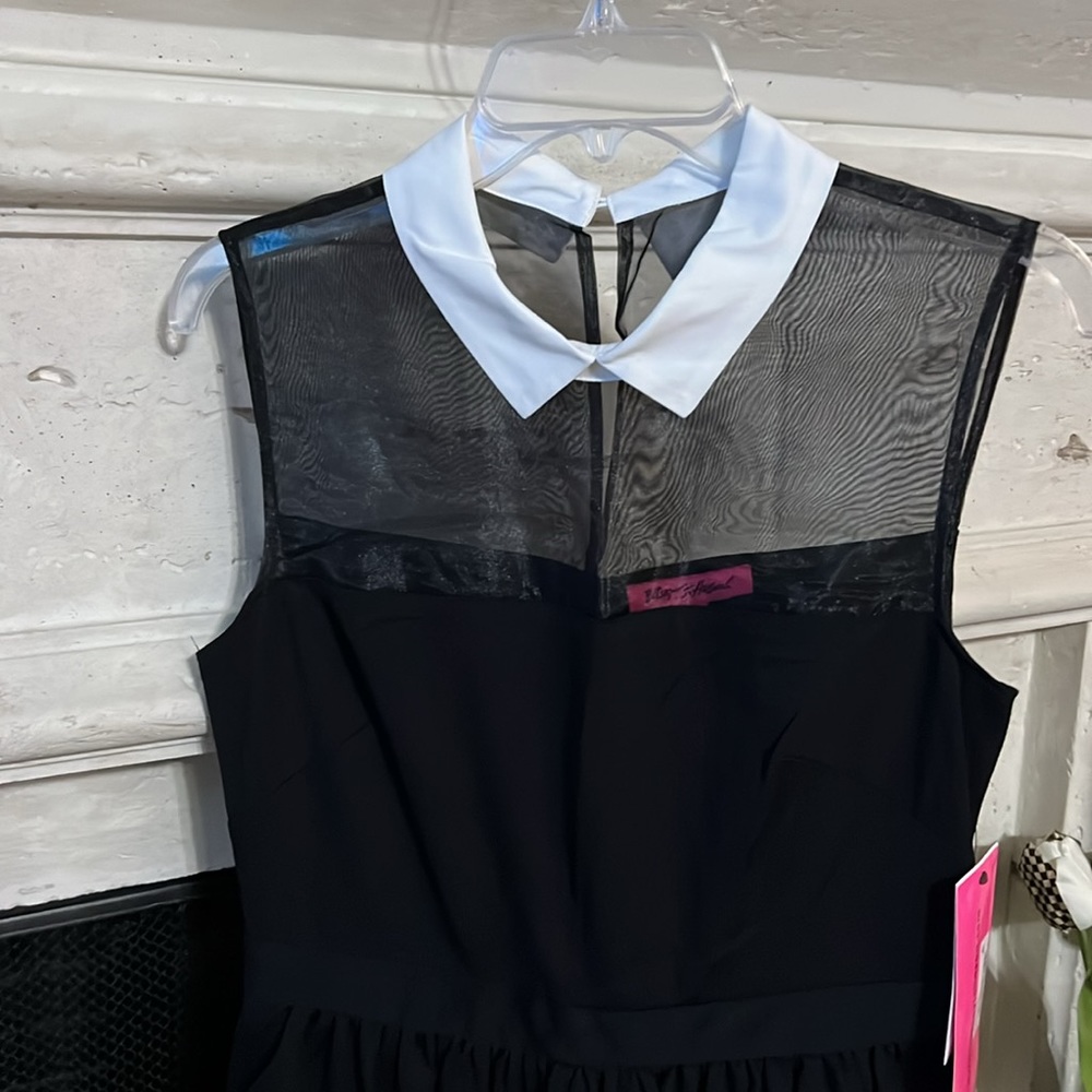 Betsey Johnson fit and flare dress - Picture 2 of 8